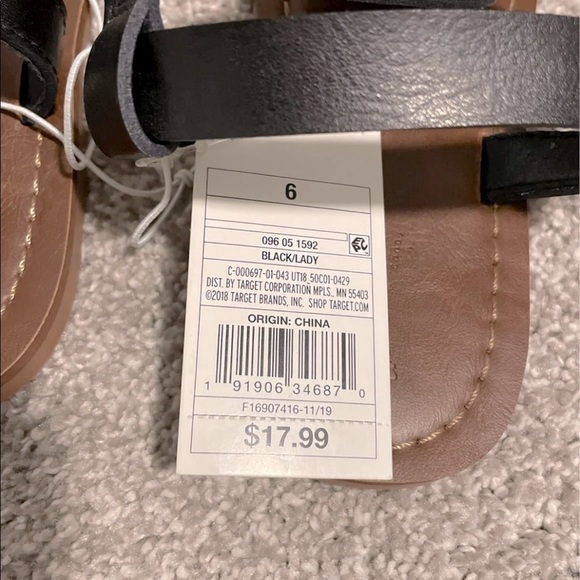 Sandals - Picture 3 of 4